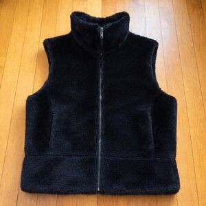 Black Reversible Zip-Up Vest Faux Fur Polka Dot Medium